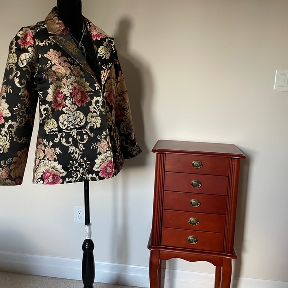 Designer Blazer - Picture 5 of 15